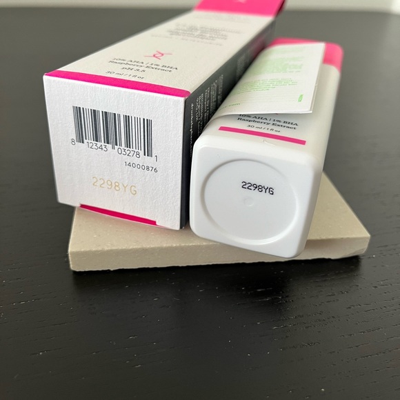 BINB Drunk Elephant
TLC Framboos™ Glycolic Exfoliating Serum 30ml - Picture 8 of 13